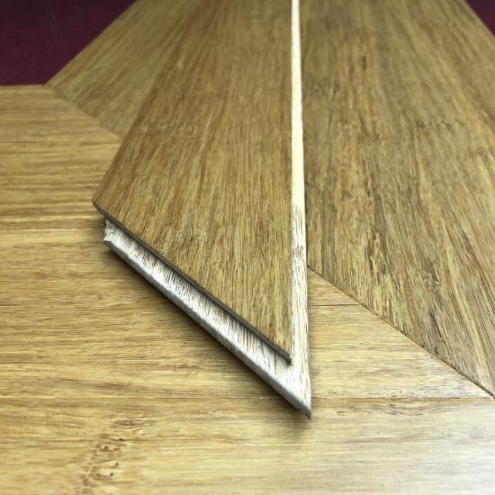 patrón de espina de suelo de bambú